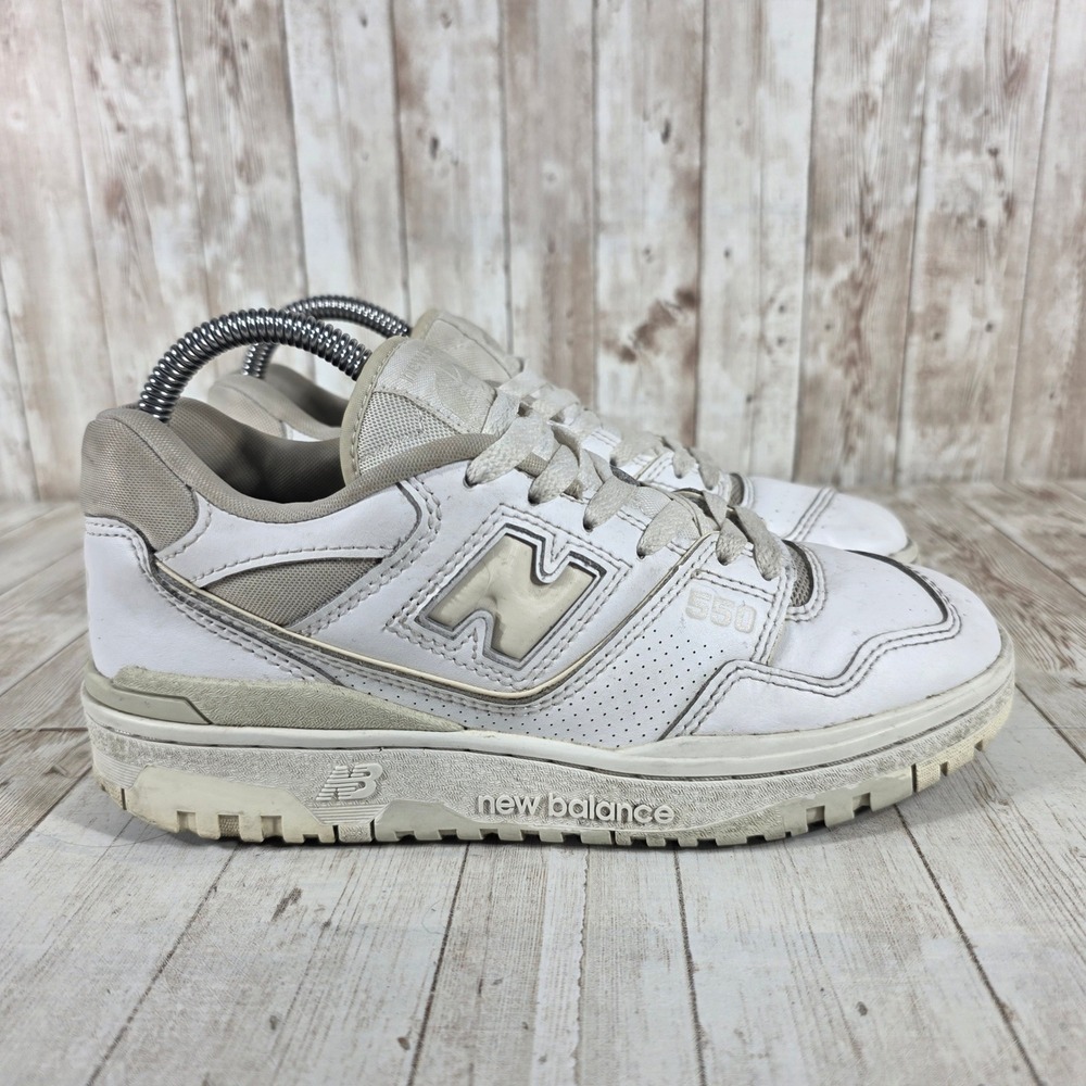 New Balance BBW550WS‎ Women's White Beige Classic Sneakers Size 7.5